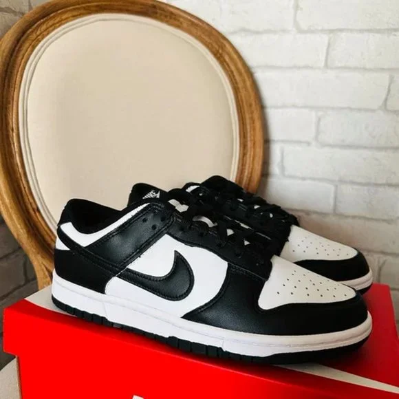 Nike SB Zoom Dunk Low black and white Panda - Picture 3 of 8